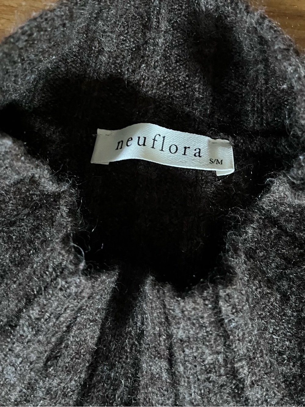 Neuflora Neutral Brown Ribbed Sweater - Picture 4 of 12